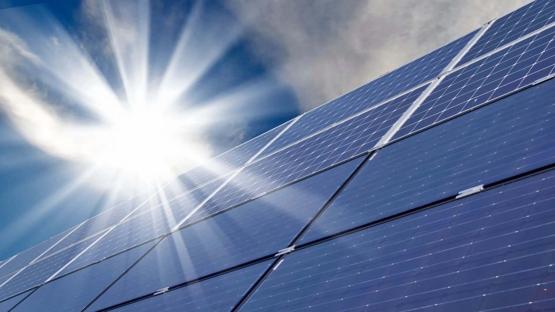 Jak rodzina z Lędzin zaoszczędziła 72% na rachunkach za prąd dzięki instalacji fotowoltaicznej 10 kWp